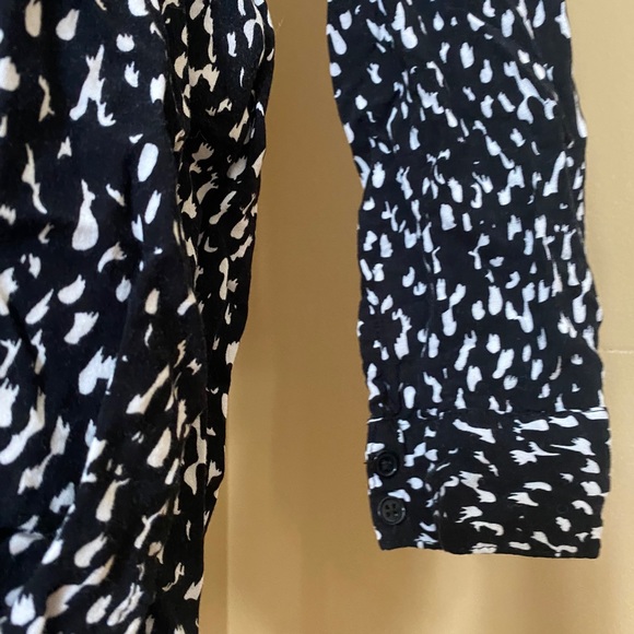 Reitmans Rayon Blouse - Picture 2 of 2